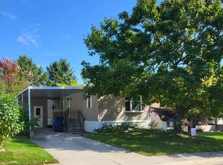 1833 Fenn St #462, Milford, MI 48381