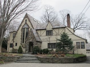 335 Mountain Ave, Ridgewood, NJ 07450