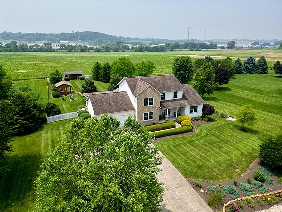 3rd image of 322 Mountainview Dr