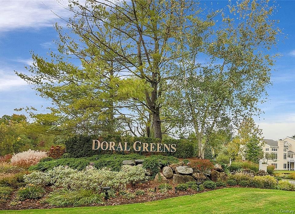 1st image of 142 Doral Greens Dr W