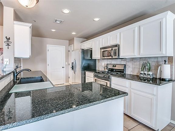 5th image of 2029 Wimberley Creek Dr