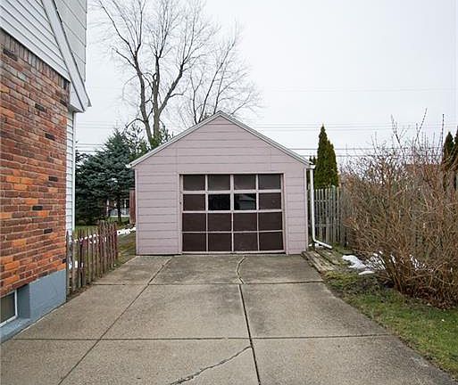 2nd image of 25 Delray Dr