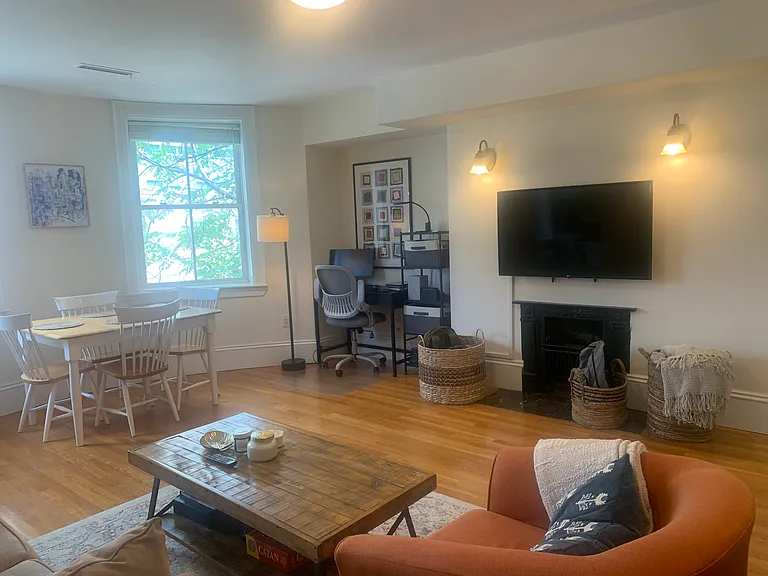 29 Bowdoin St #4 — Photo 4