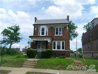 2nd image of 1424 Blackstone Ave