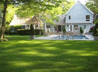 2211 Deerfield Rd, Sag Harbor, NY 11963