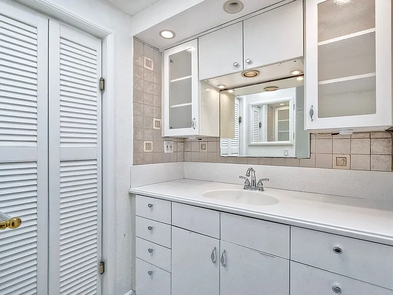 822 Santa Inez — Photo 10