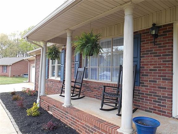 2nd image of 1130 Landover Dr