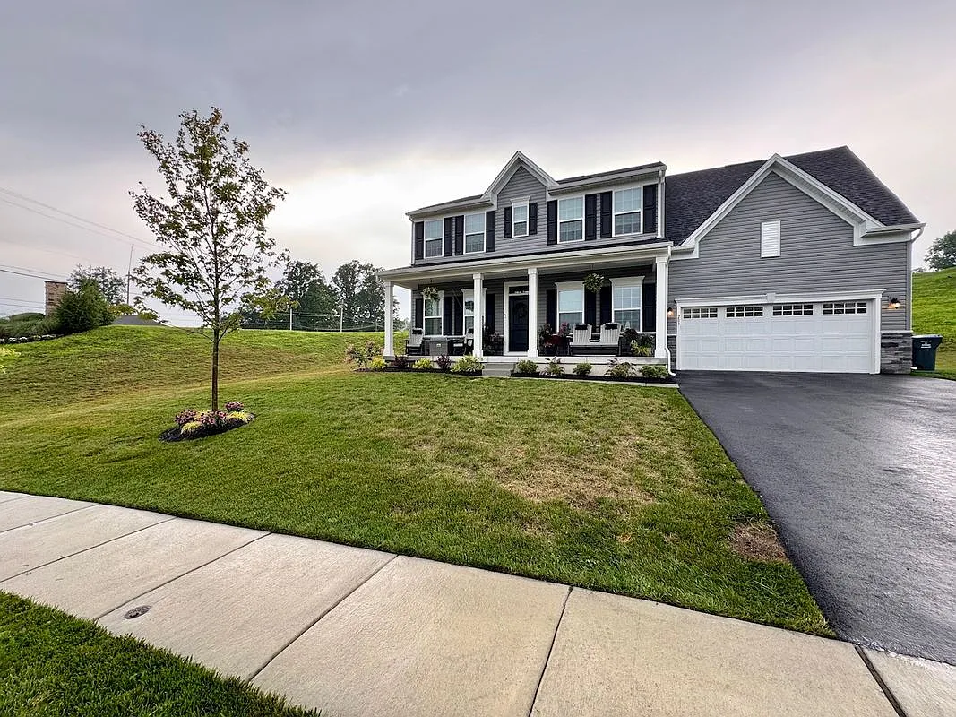 5 bed, 3.5 bath, 3580 sqft, $4,000 — Photo 3