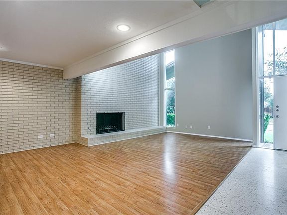 5th image of 9831 Crest Meadow Dr