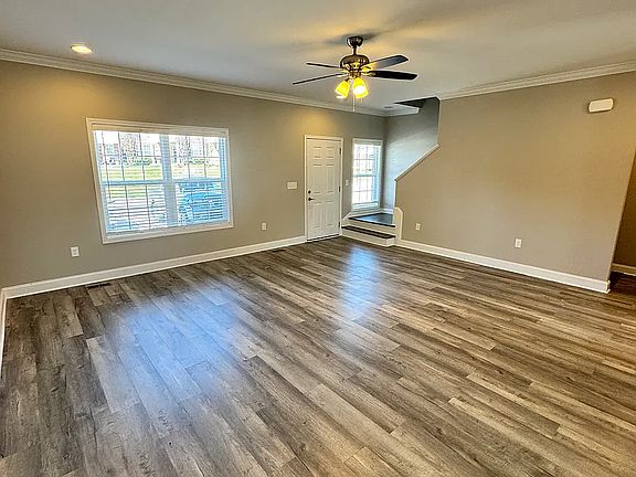 3rd image of 3029 Sunny Creek Way