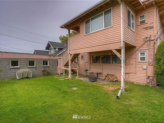 3rd image of 1502 N Oakes St #A