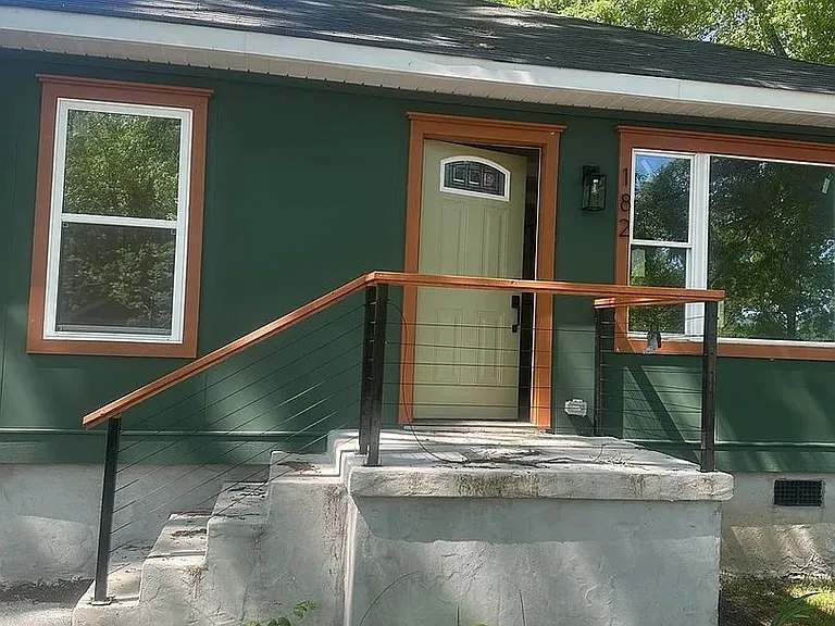 182 Dixon Cir — Photo 7