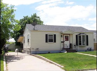 2211 E 18th St, Cheyenne, WY 82001