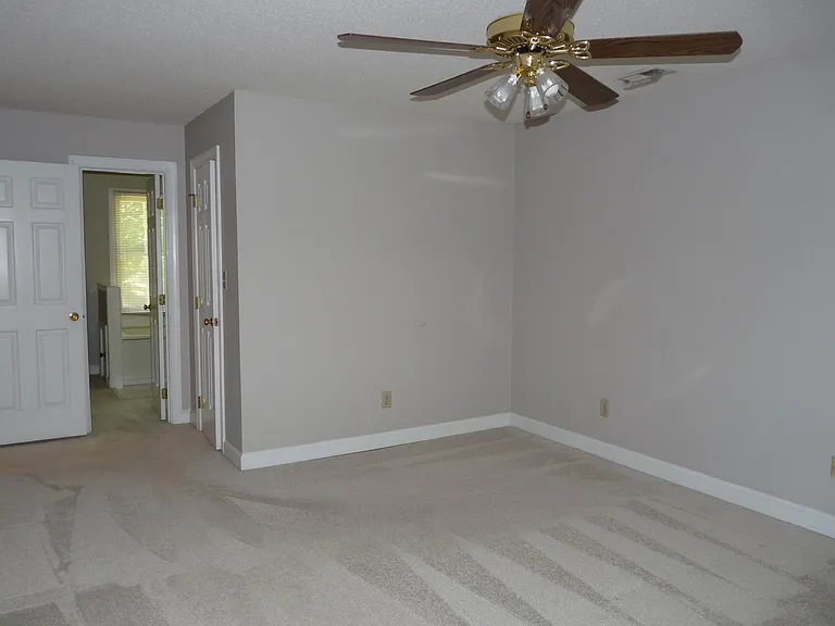 10700 Marabou Ct — Photo 11