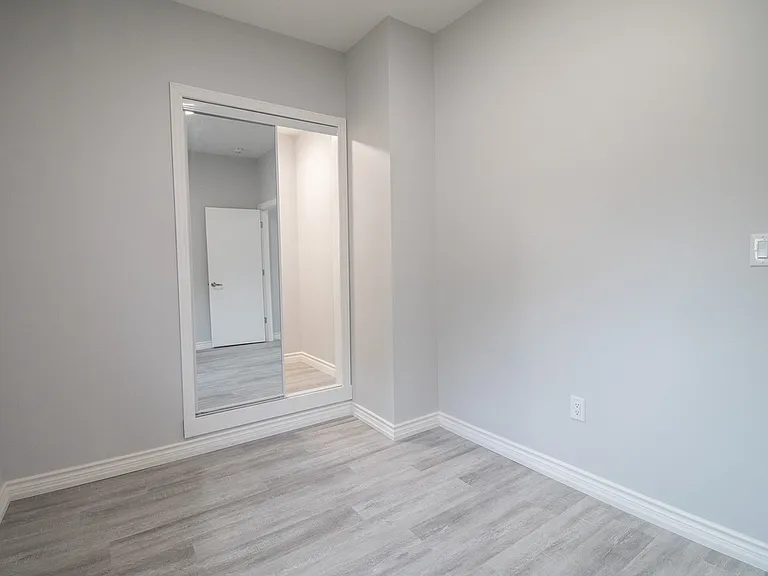 7 Sherwood Forest Trl — Photo 10