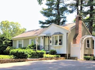 43 Spring St, Medfield, MA 02052