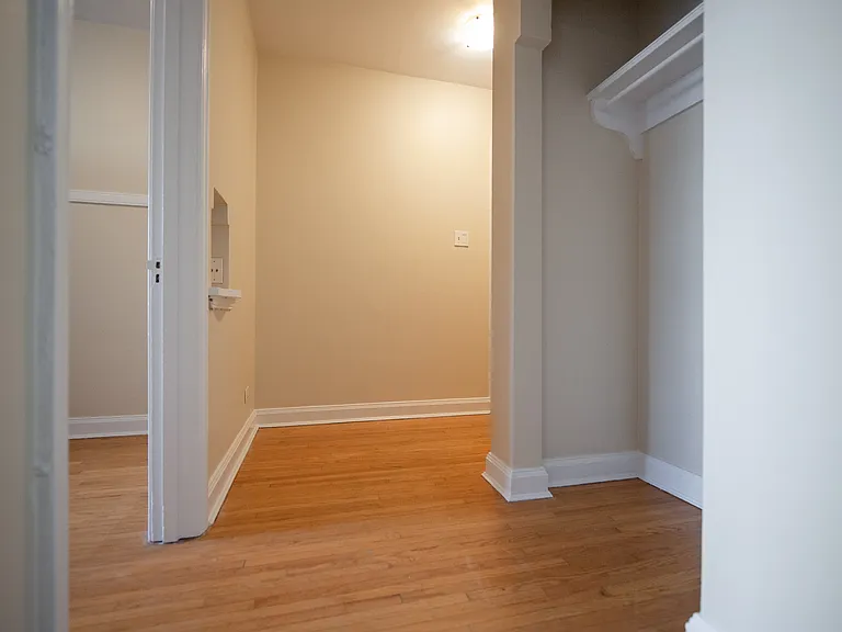 250 Broadway Ave #2 — Photo 17