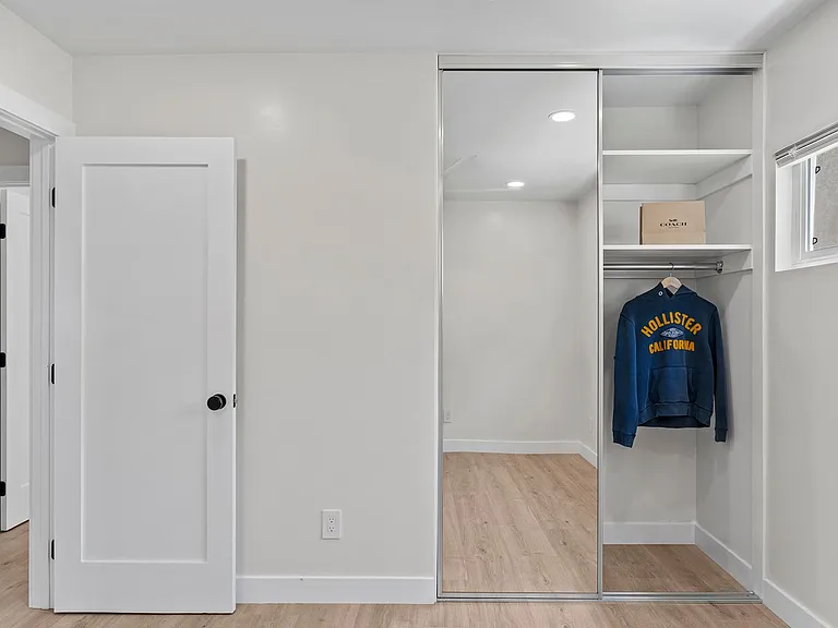 Ocean Beach Living | Modern 2Bd/2Ba | Laundry in-unit — Photo 41