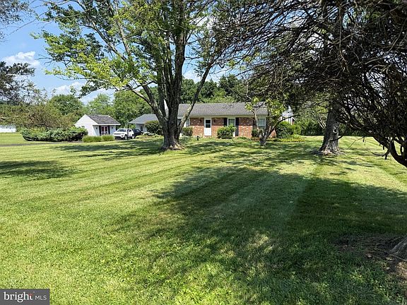 5th image of 150 Irish Meetinghouse Rd