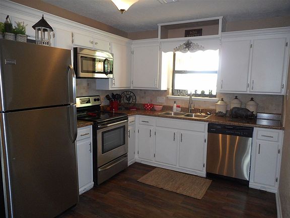 4th image of 2510 NW Robinhood Dr