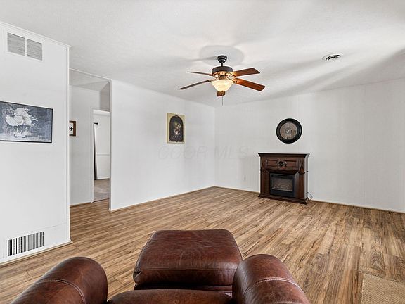 5th image of 430 Ruth Ave