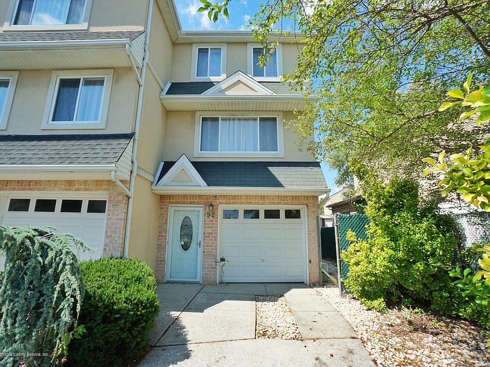 1st image of 92 Sea Gate Ct