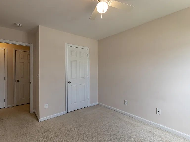 541 Writers Way — Photo 28