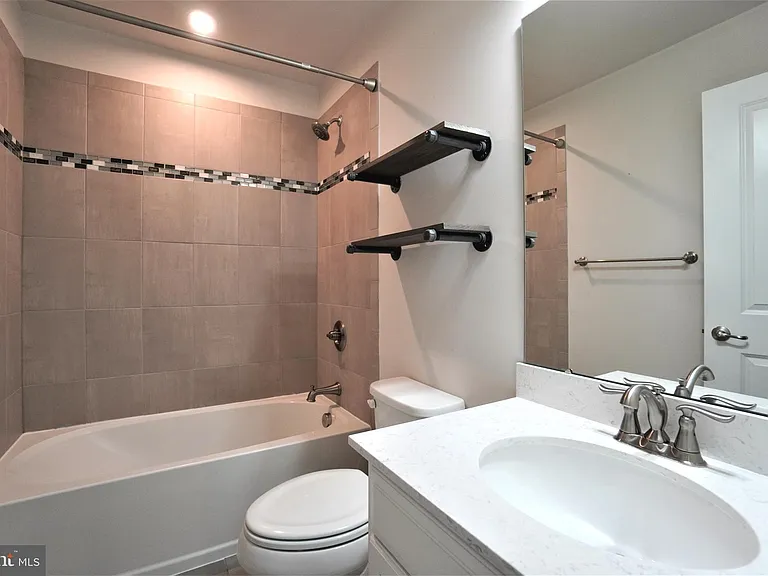 125 Dragon Dr — Photo 25