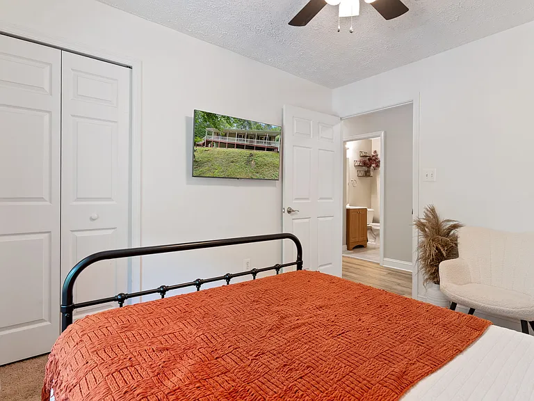 12418 Red Rock Ct — Photo 13