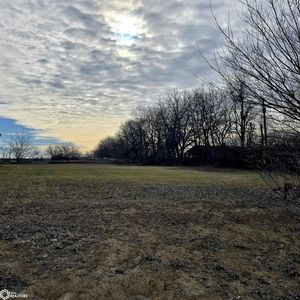 2122 263rd St, Oskaloosa, IA, 52577