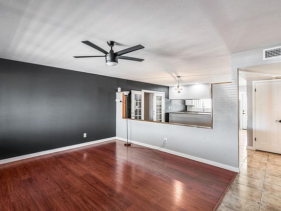 3rd image of 2129 W Del Campo Cir