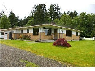 2nd image of 2527 66th Ave NE