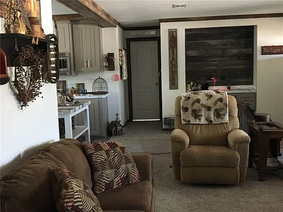 4th image of 2323 Woodcrest Trl