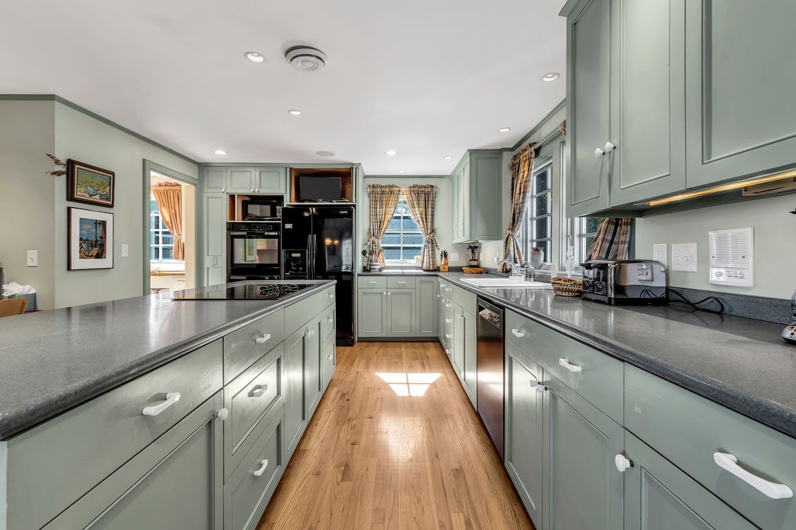 next background image