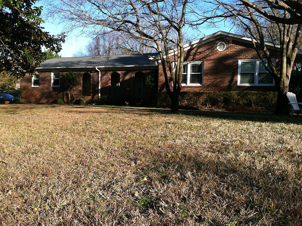 Front Yard and Street View