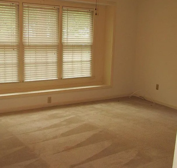 5805 Tuckertown Ln — Photo 13
