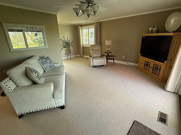 Quality Wood Berber carpet