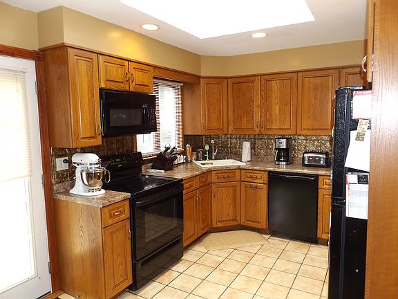 4th image of 40 Amapola Ln