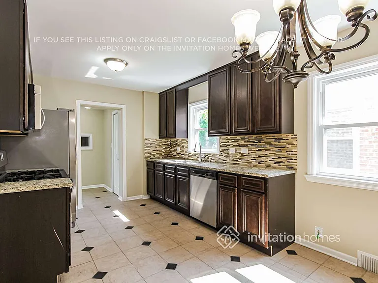 6042 W Bryn Mawr Ave — Photo 7