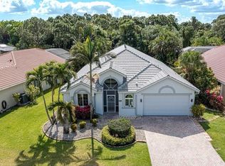 577 SW Lake Charles Cir, Port Saint Lucie, FL 34986