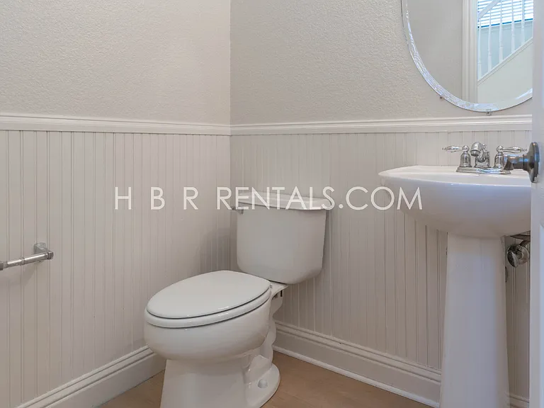 237 E Legacy Dr — Photo 15