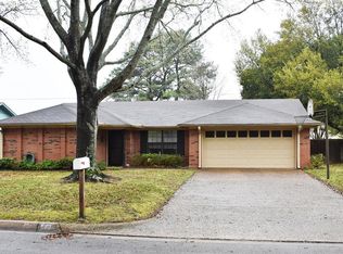 761 Southwood Dr, Athens, TX 75751