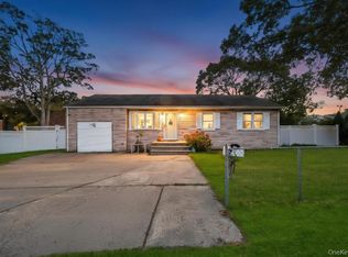 3 Francisco Ave, Central Islip, NY 11722