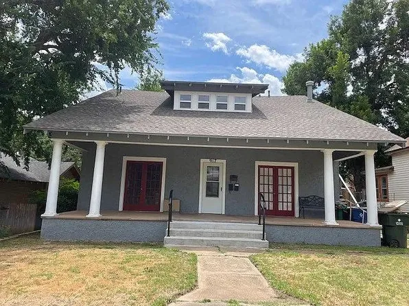 917 W Iowa Ave #C, Chickasha, OK 73018