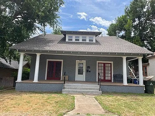 917 W Iowa Ave #C Photo 1