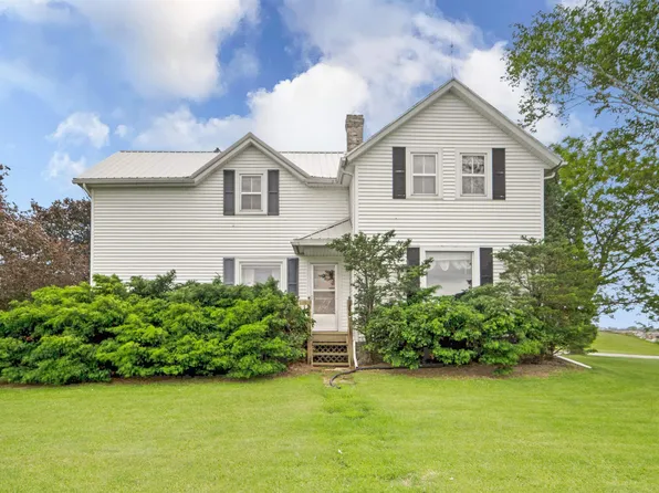 W523 River View Rd, Hilbert, WI 54129