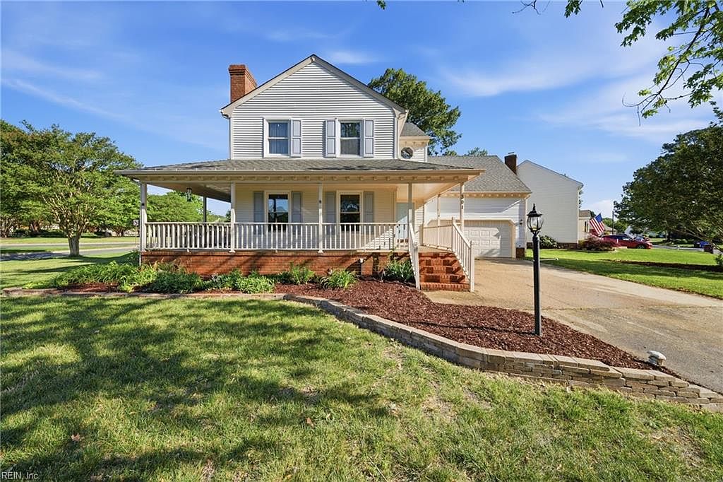301 Barcelona Dr