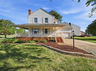 301 Barcelona Dr, Chesapeake, VA 23322