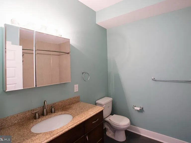 1727 Annin St — Photo 12