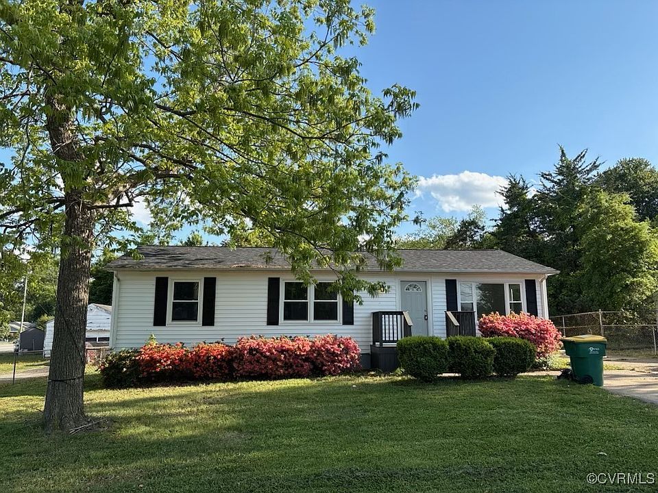 1st image of 3110 Sussex Dr
